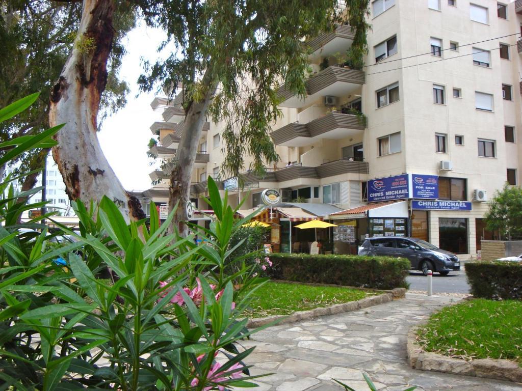 River Beach Apartments Lemesós Rom bilde