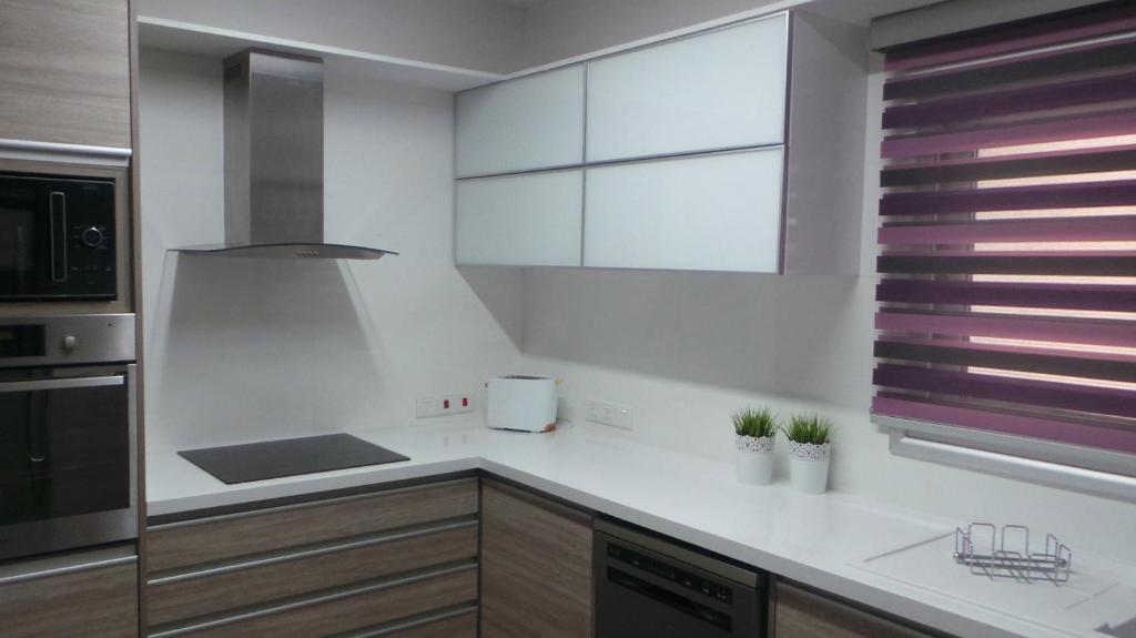 River Beach Apartments Lemesós Rom bilde
