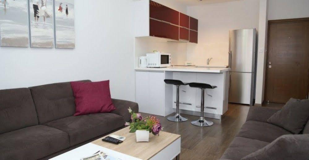 River Beach Apartments Lemesós Eksteriør bilde